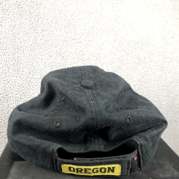 Vintage Nike Team Mens Green Oregon Ducks Fitted Strap Hat Baseball Cap Swoosh - Picture 2 of 3
